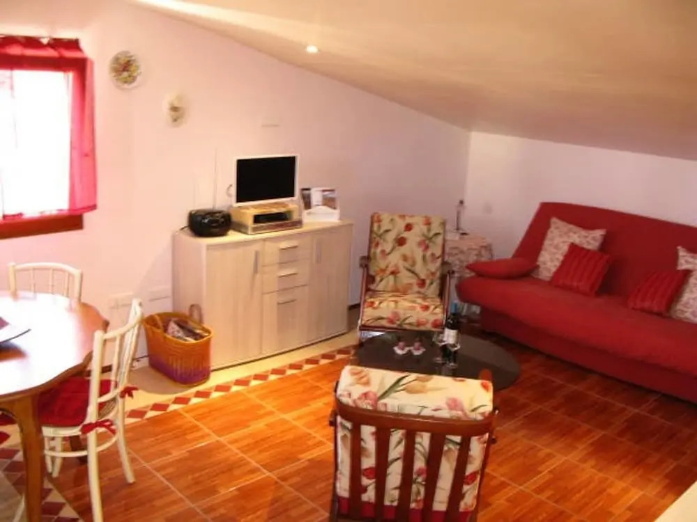 Joli appartement près des Gorges de la Cesse