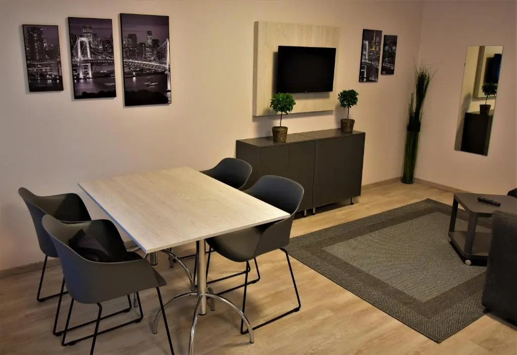 Óvár Apartman