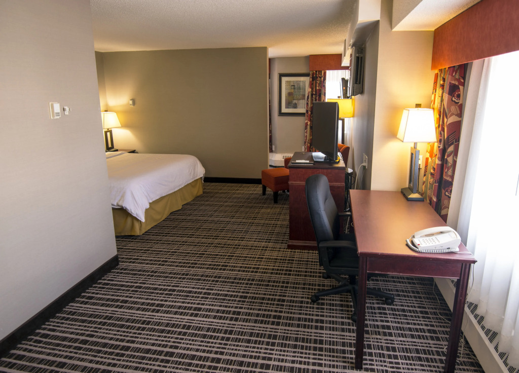Holiday Inn Express Red Deer by IHG