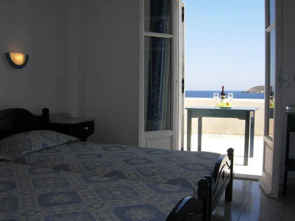 Blue & Sea Studios Apartments