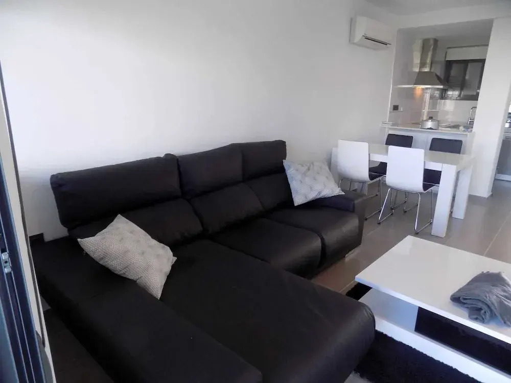 Garden-view Apartment in Villamartin