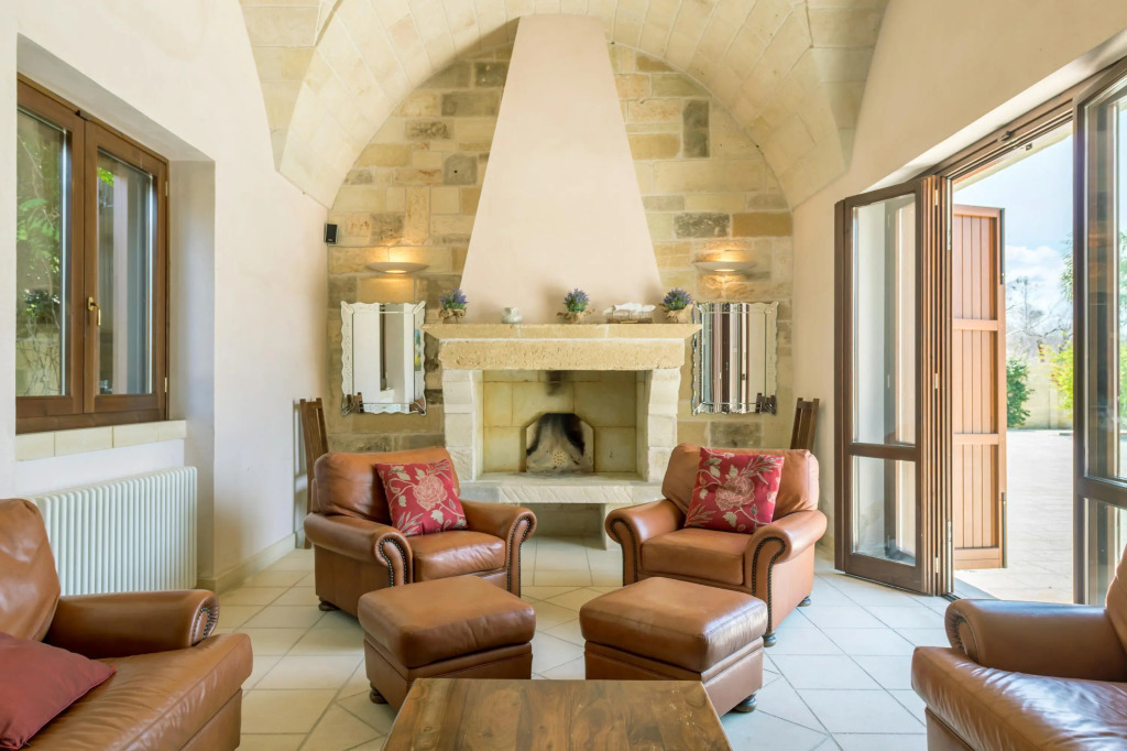 Masseria Le Giare In Carpignano Salentino