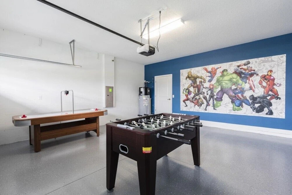 Prestigious Champions Gate Pool 8 Bedroom Home
