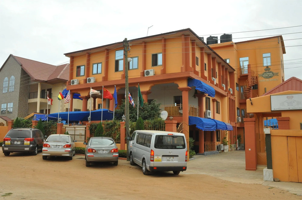 Oscarpak Royal Hotel