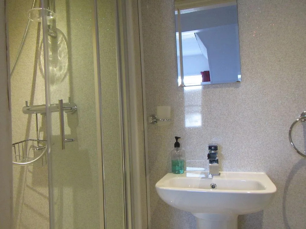 Glascoed Guest House