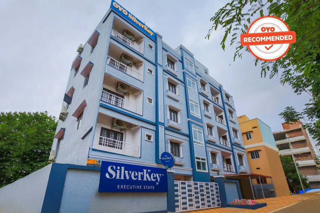 SilverKey Executive Stays 24138 Nallagandla