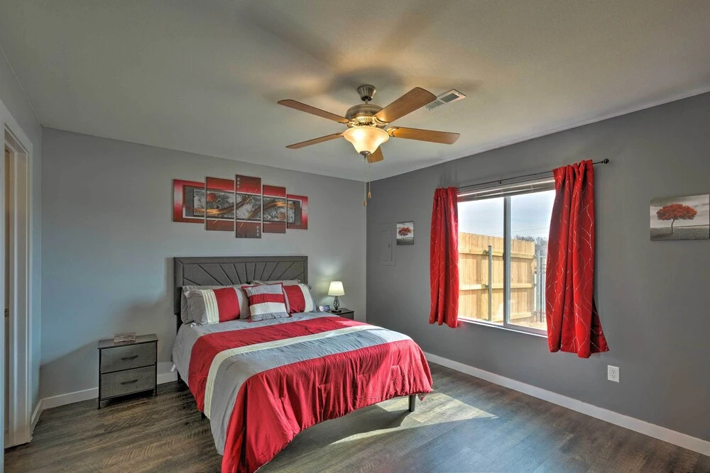 'park City on the Water' Townhome w/ Hot Tub!