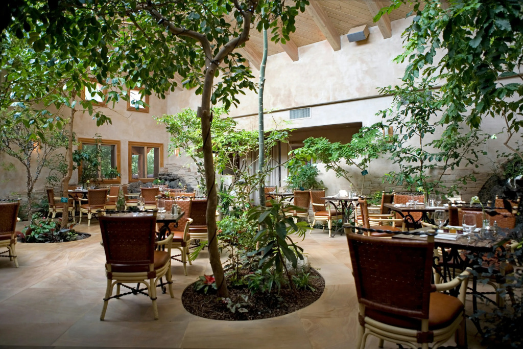 El Monte Sagrado Living Resort & Spa