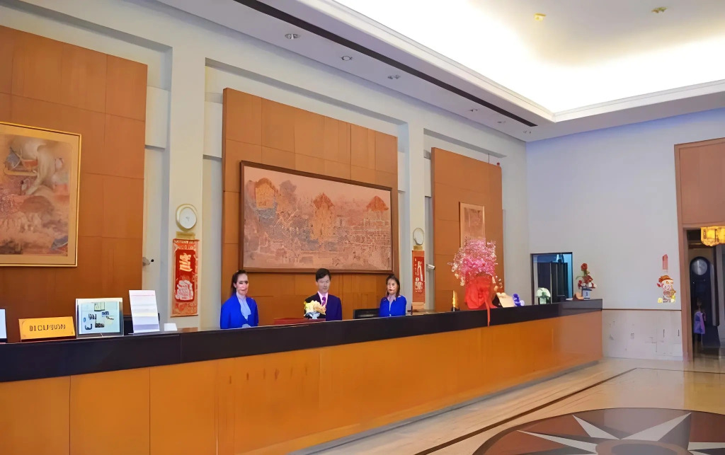 Grand Plaza Hotel