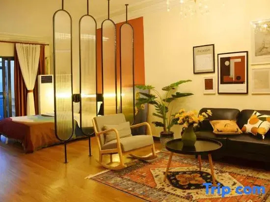 Rain. Designer Yinying Hotel (Guilin North Station Branch) Search Kang