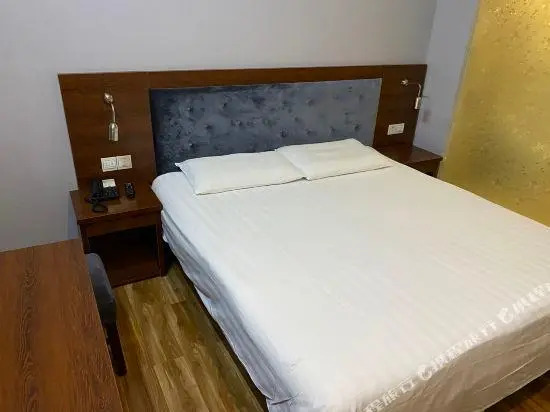 Motel 168
