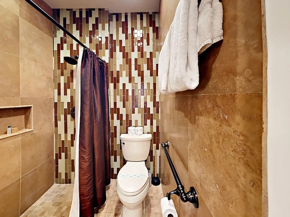 Selleck Condo - Four Bedroom Condo