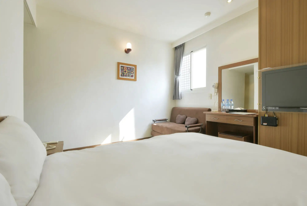Raise Hotel Taichung