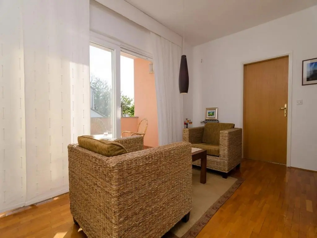 Beautiful three bedroom apartment with a yard and terrace - Apartment Zoranica I - AE1405