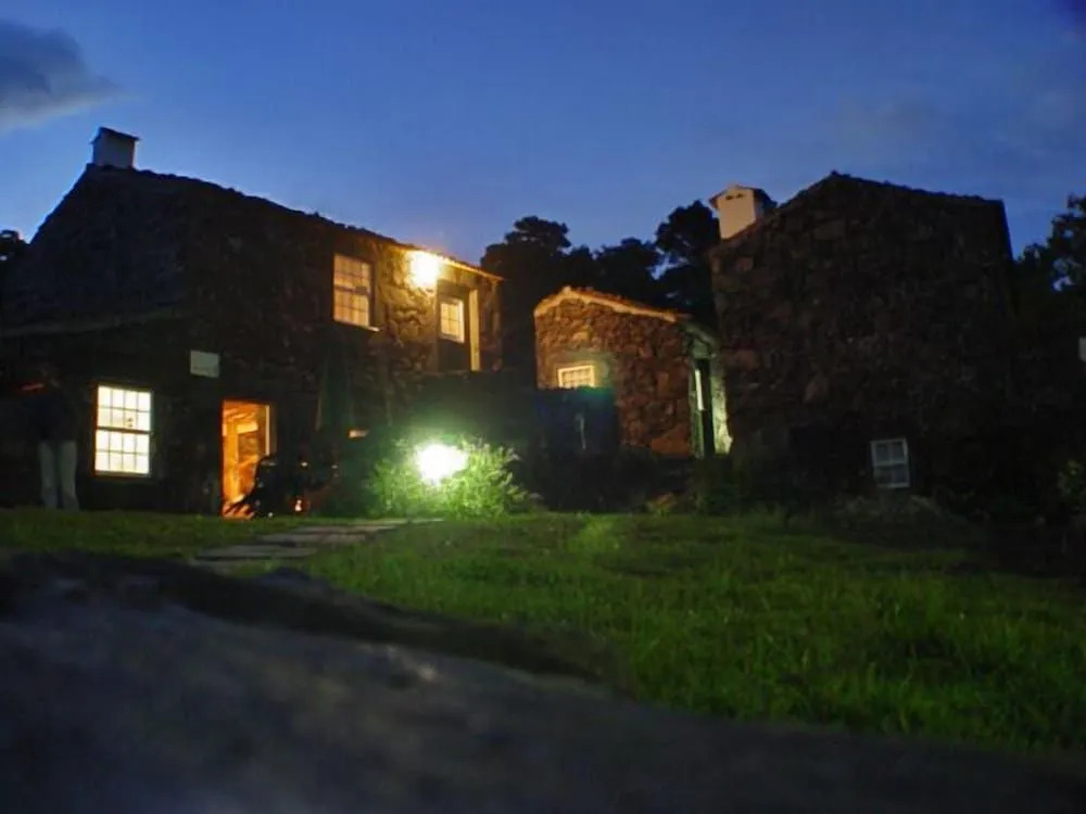 Houses In Pico