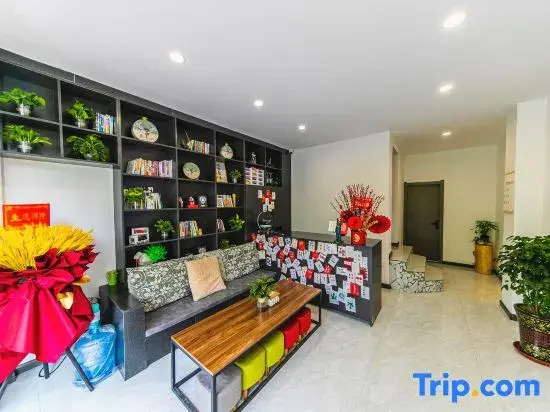 Yiyu Homestay (Zhangye Wetland Park)