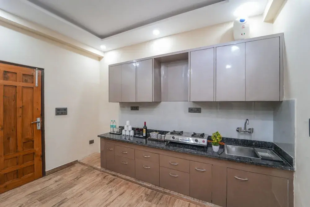 La Belle Vue by Dumnu Homes