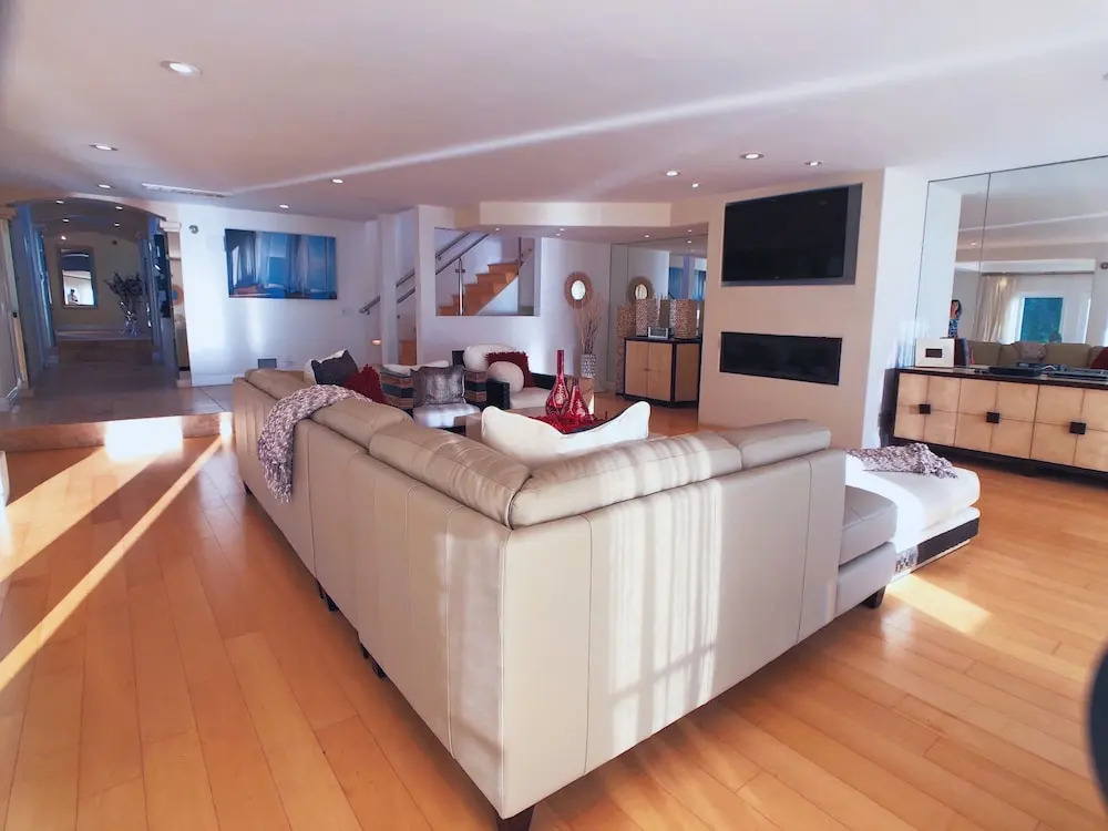 Luxury Beachfront Estate & Private Beach.