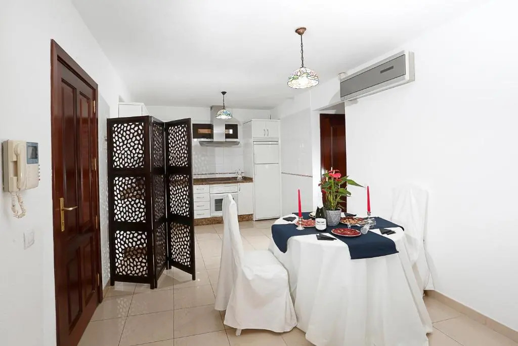 Apartamento Frente Al Puerto de Candelaria a 20 Metros de la Playa.
