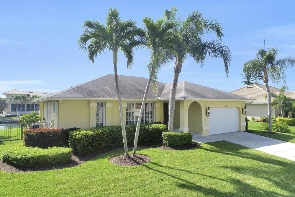 Plantation Home #12955 3 Bedrooms 2 Bathrooms Home