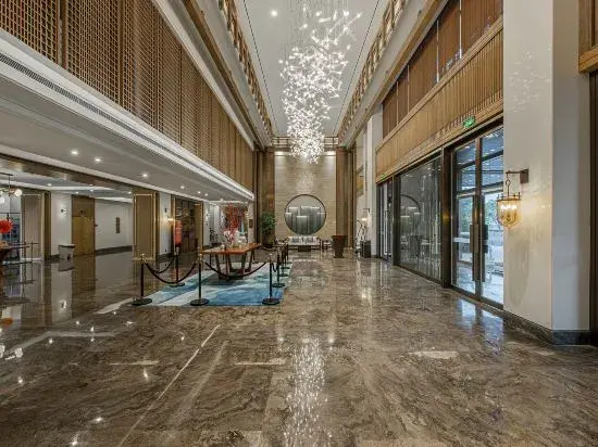 Huzhou Maison New Century Resort Hotel