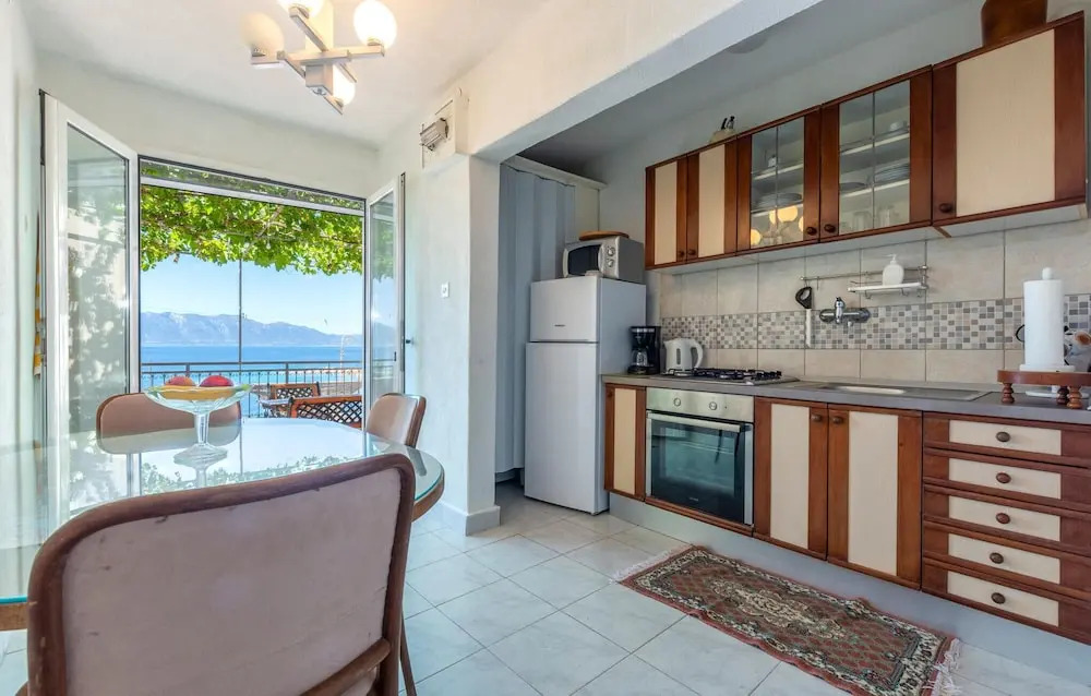 Amazing Home in Sucuraj With Wifi and 1 Bedrooms