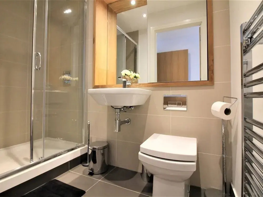 Admiral Tower Apartment