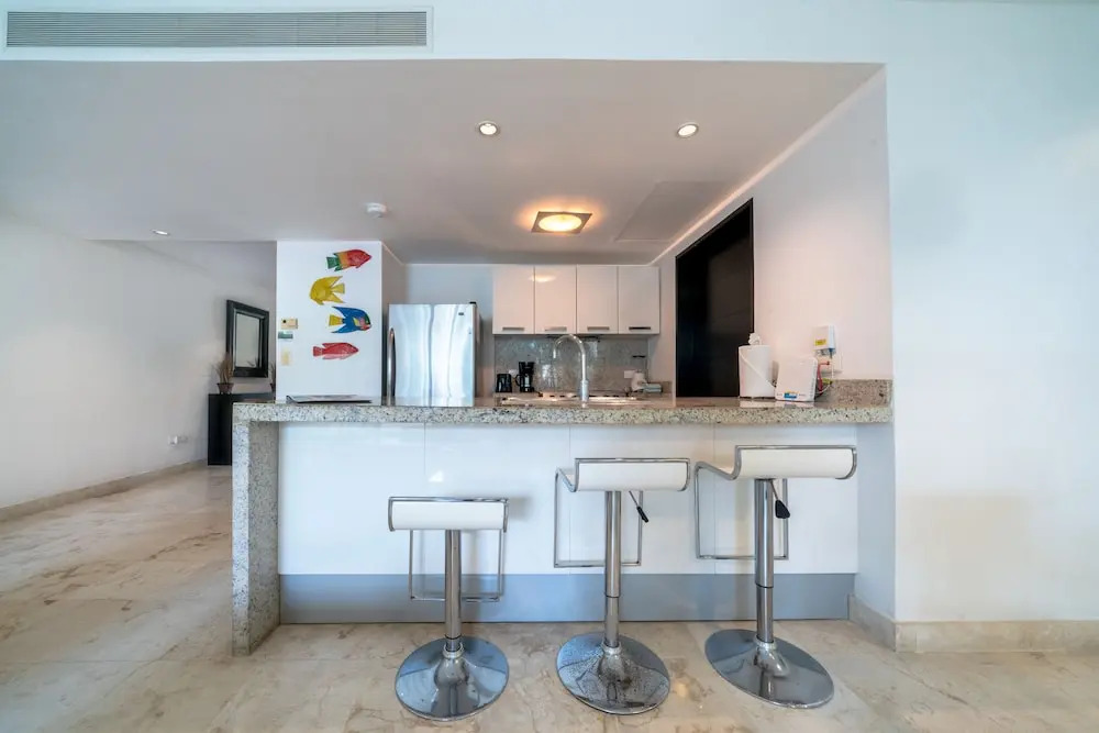 Luxury Complex - Infinity Pool and Private Beach Club - At The Elements Condos 108