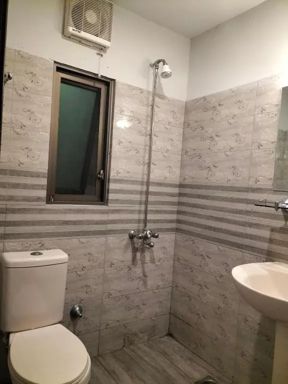 Luxurious & Comfy 1BHK Apartment, Wifi & SmartTV.