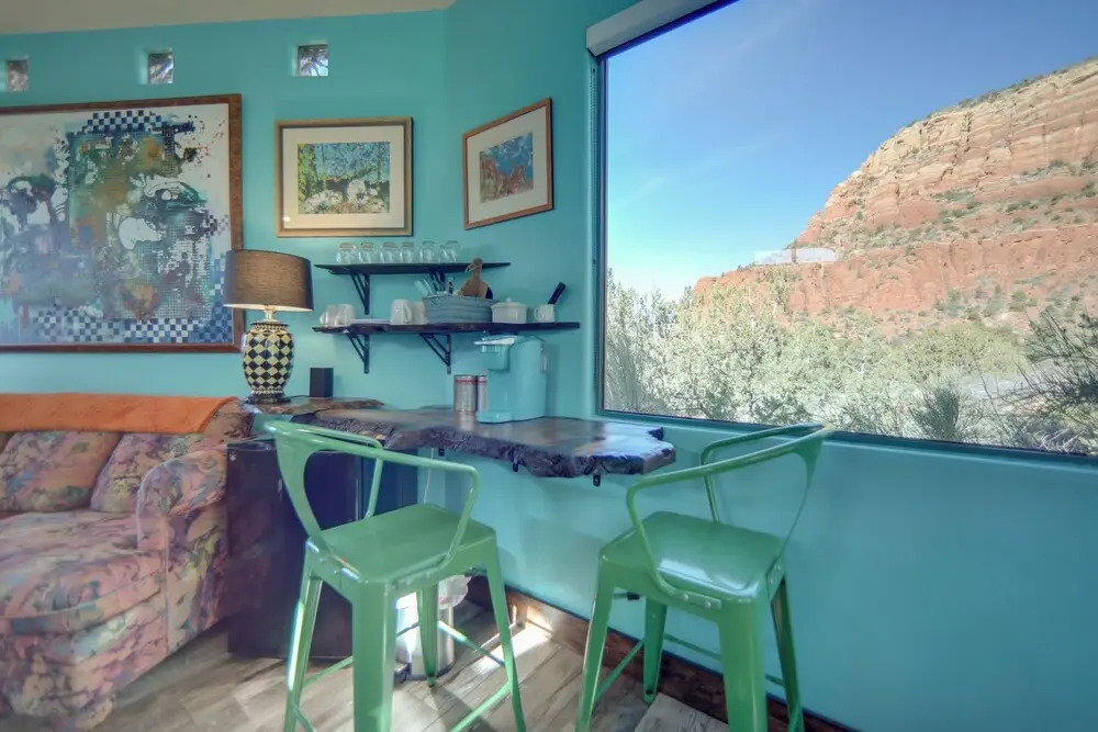 Amazing Views & On-site Hiking: Sedona Studio