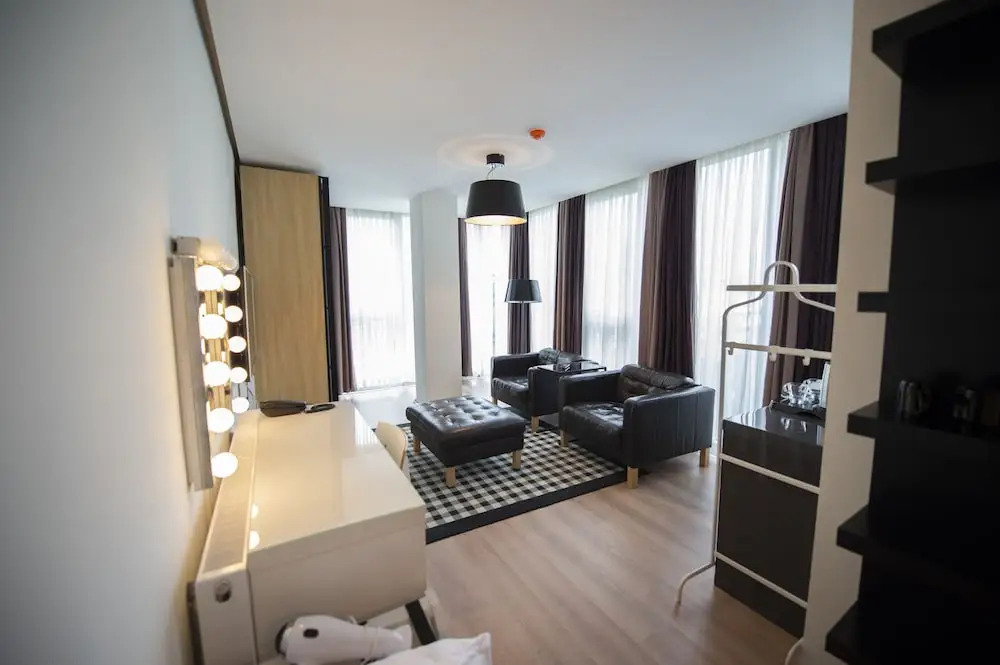 We Residence