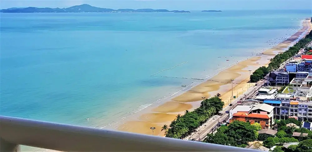 Fantastic sea View Beach Condo
