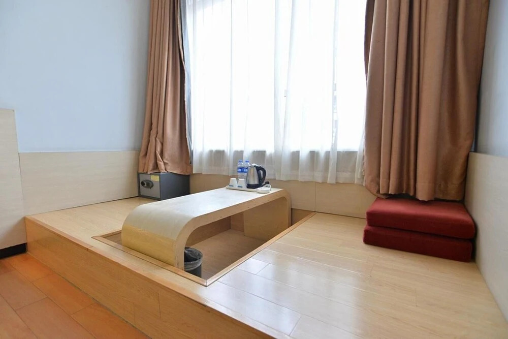 Zhuxing Hotel
