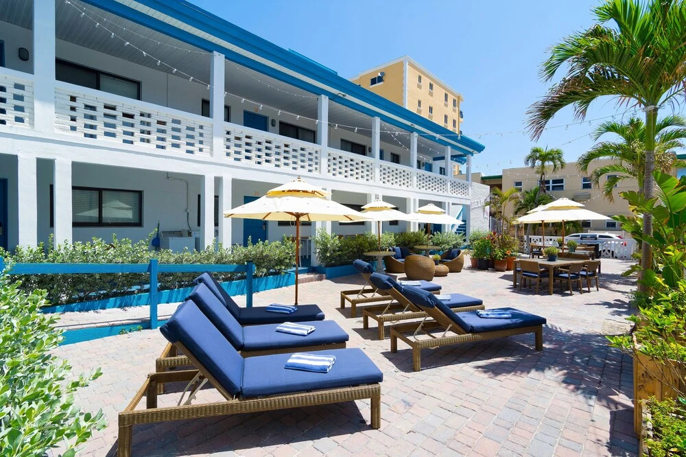 Nevada Beach Apartments