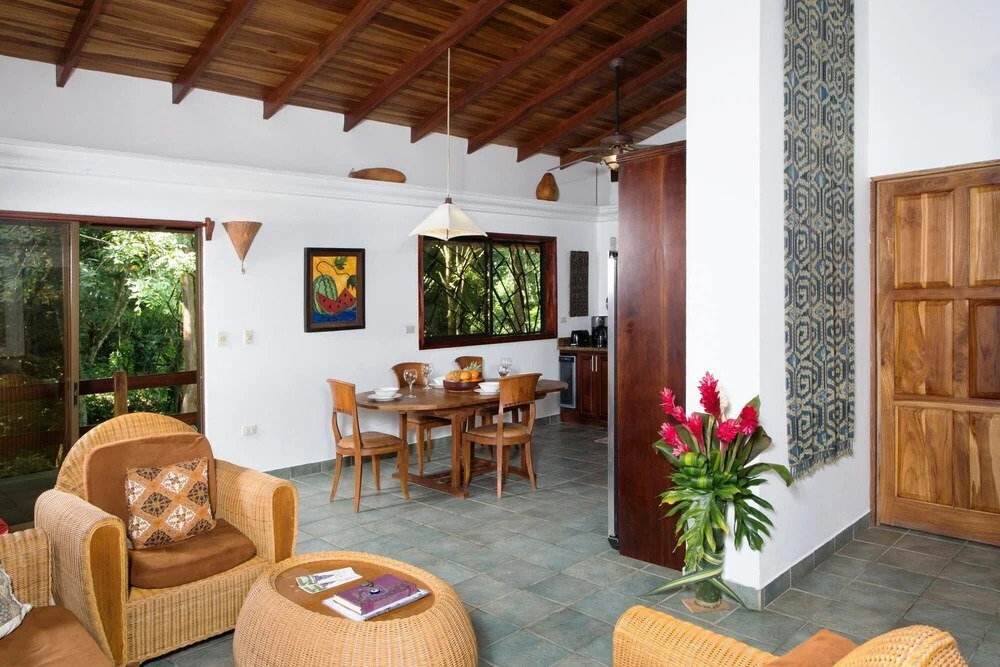 4BR Villa MotMot in w exclusive pool Wifi Ac