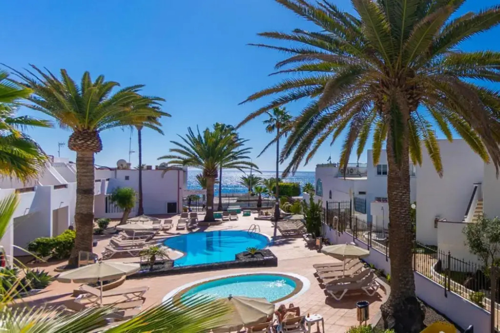Apartamentos Fayna y Flamingo
