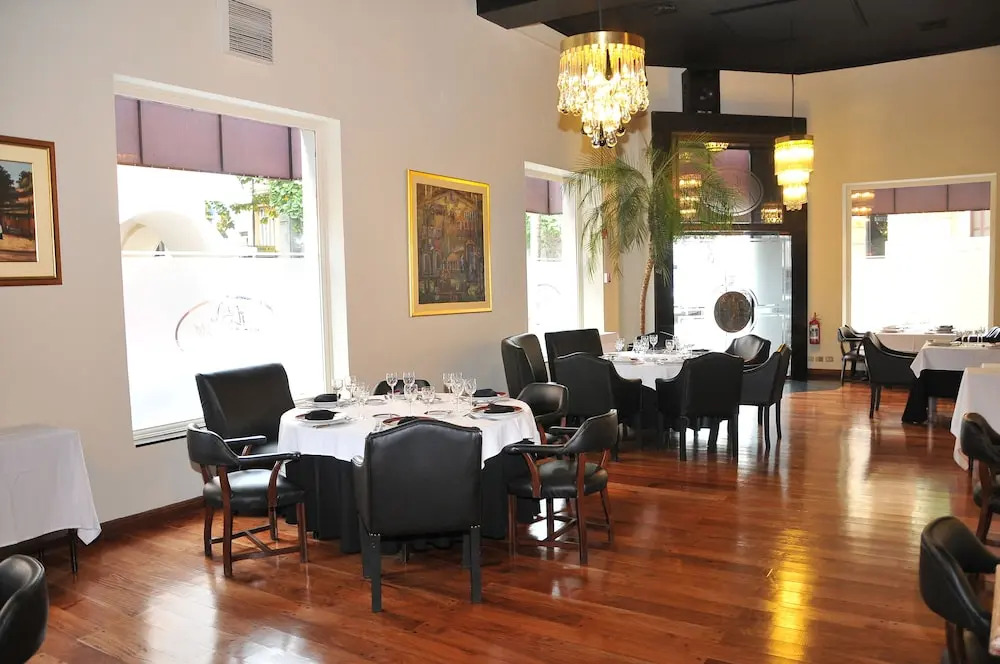 Hotel Excelsior Inn
