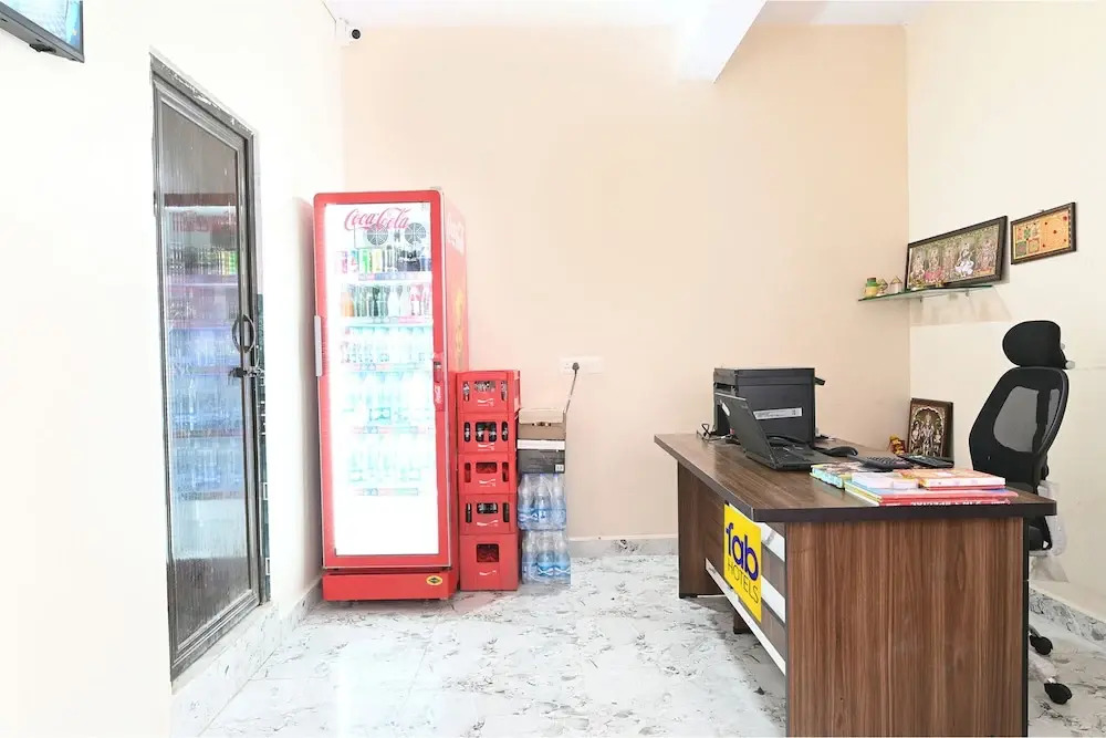 FabHotel Chandu