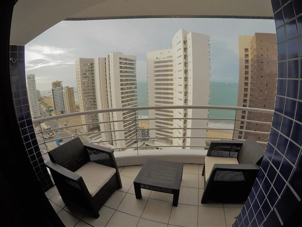 Loft 5 estrelas com linda vista mar