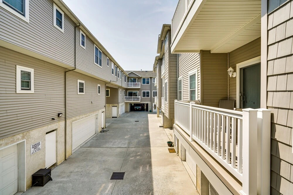 North Wildwood Townhome < 1/2 Mi to Beach!