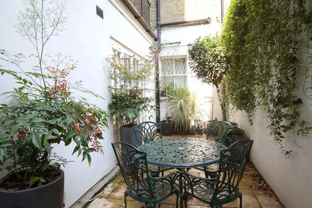 A Place Like Home - Two Bedroom Flat near Gloucester Road