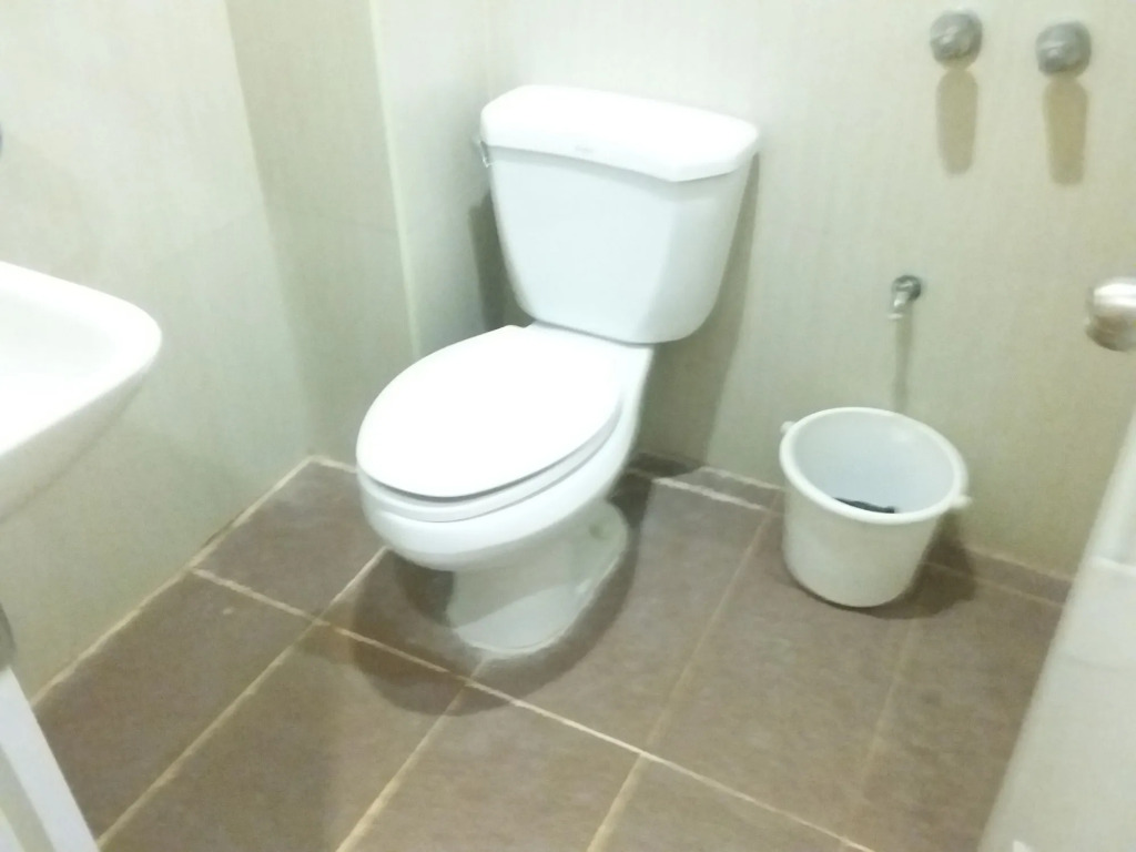ZEN Rooms Basic White Knights Dumaguete