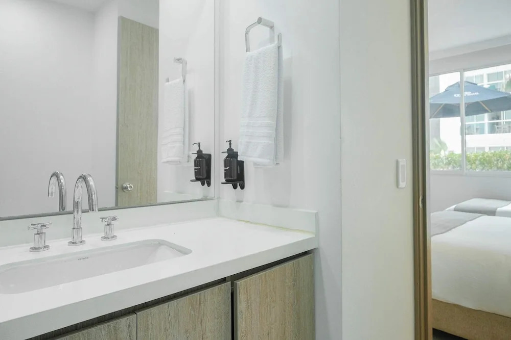 w Deluxe 2BR w Terrace A C in Morros