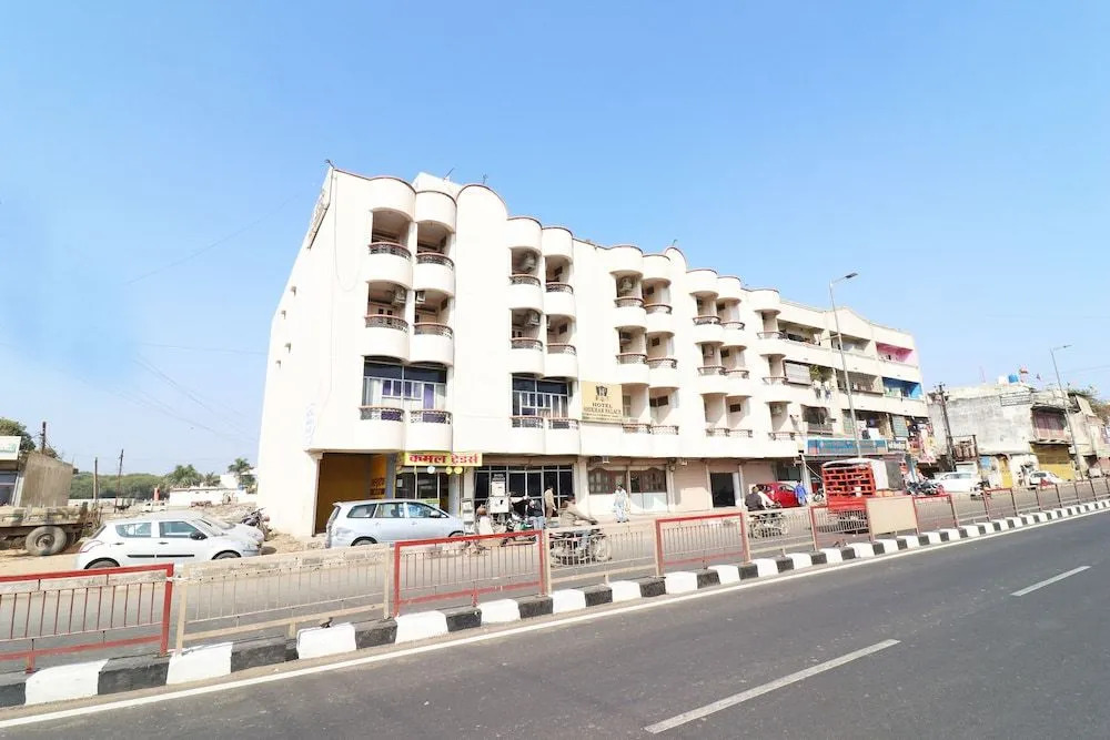 OYO 23694 Hotel Shikhar Palace
