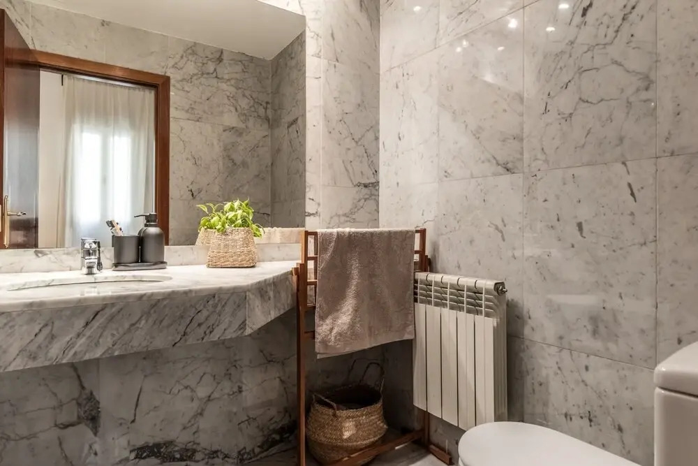 Uzer - 2 Bedrooms in Recoletos