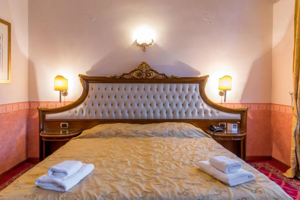 Alexios Luxury Hotel