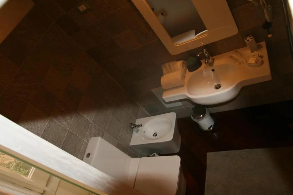 B&B Mini Hotel Incity-close train station and port