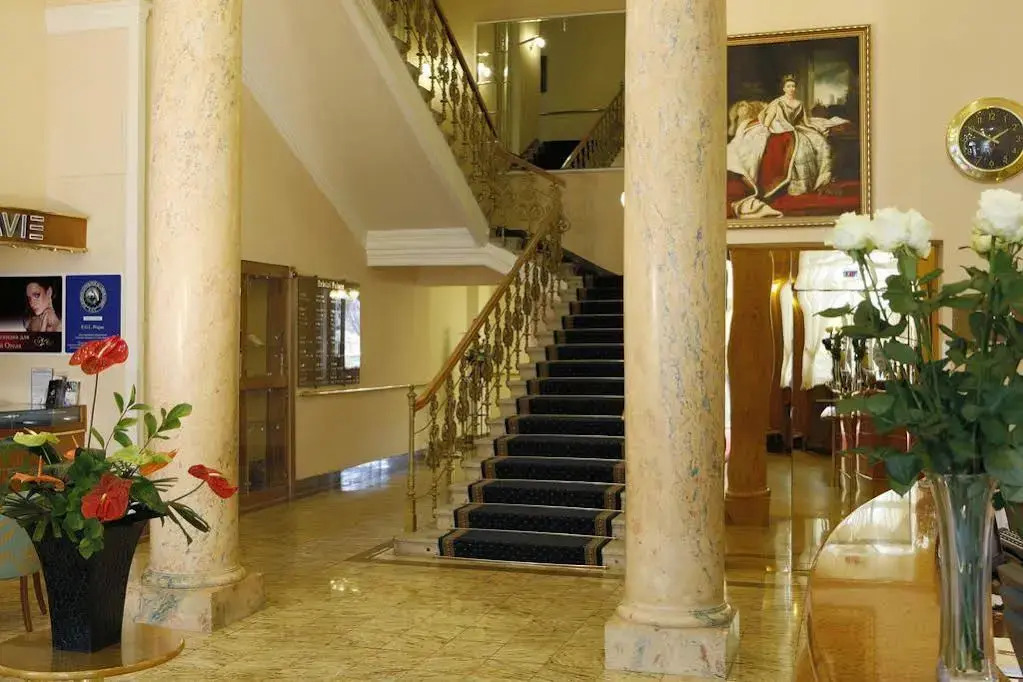 Bristol Palace