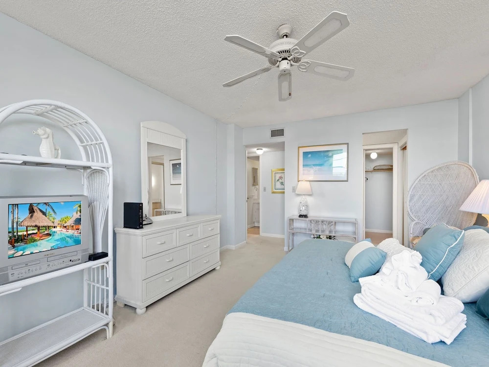 Marina Towers 406