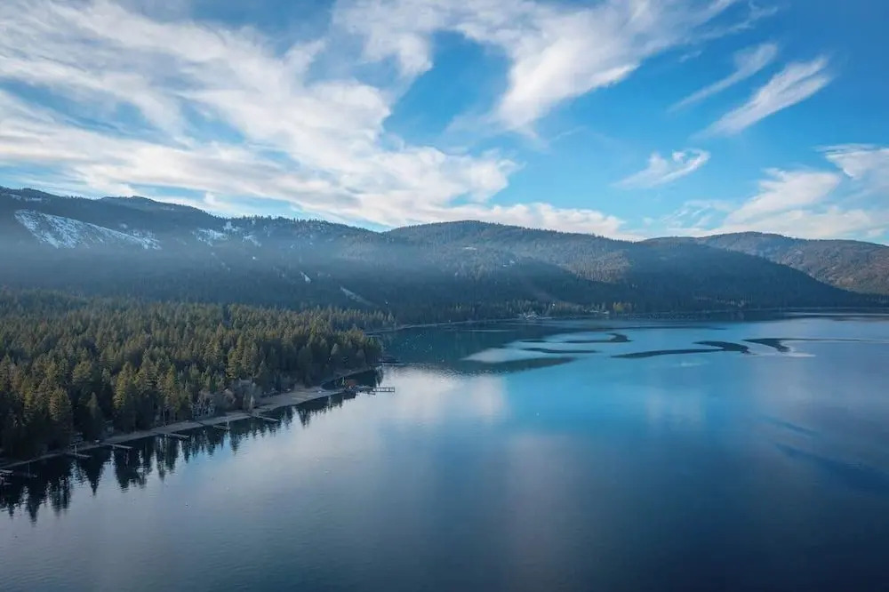 Cozy Tahoma Cabin in the Pines Sleeps 6 + Pets